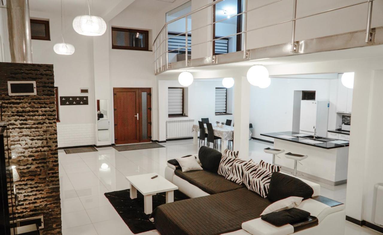 Vila Carolina Apulum Villa Alba Iulia Exterior foto