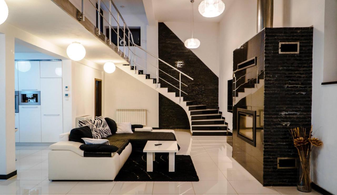 Vila Carolina Apulum Villa Alba Iulia Exterior foto